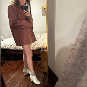 Business or party blazer in dusty rose, tags on